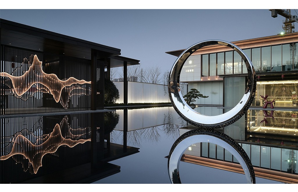 地产圆环不锈钢雕塑