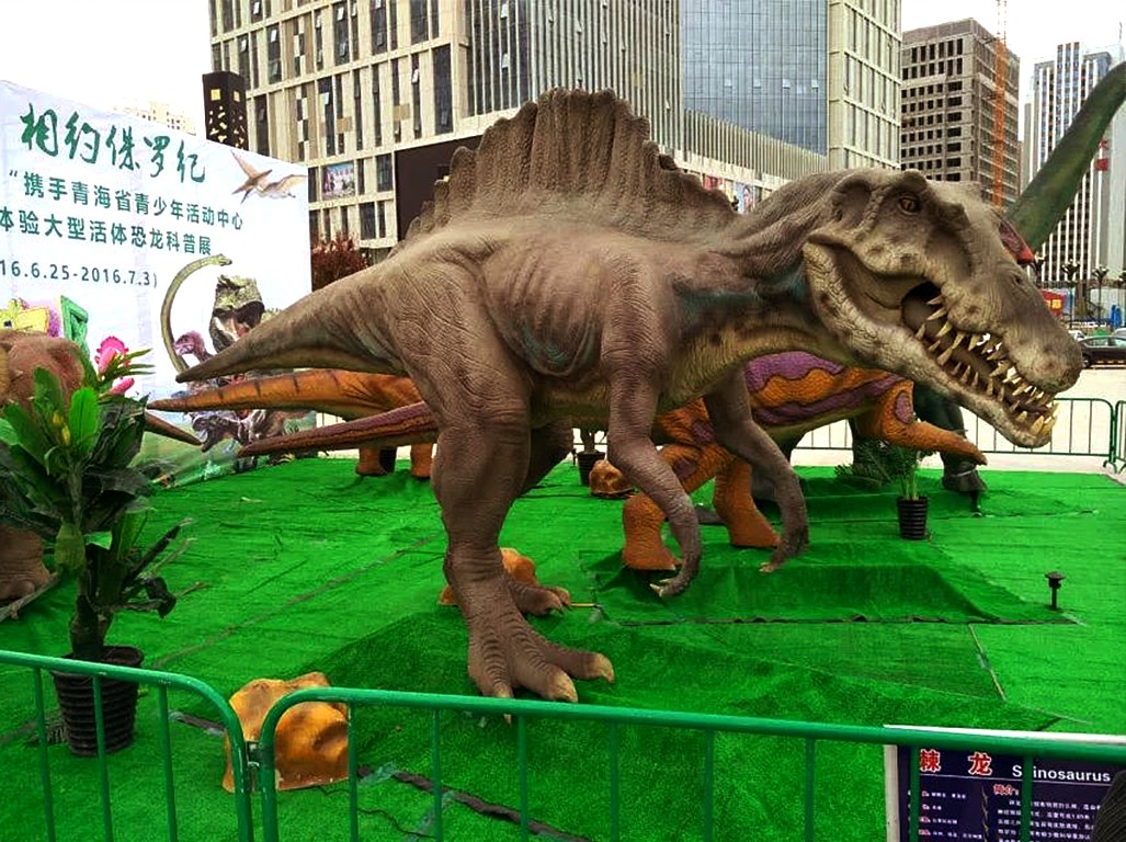 恐龙雕塑制作